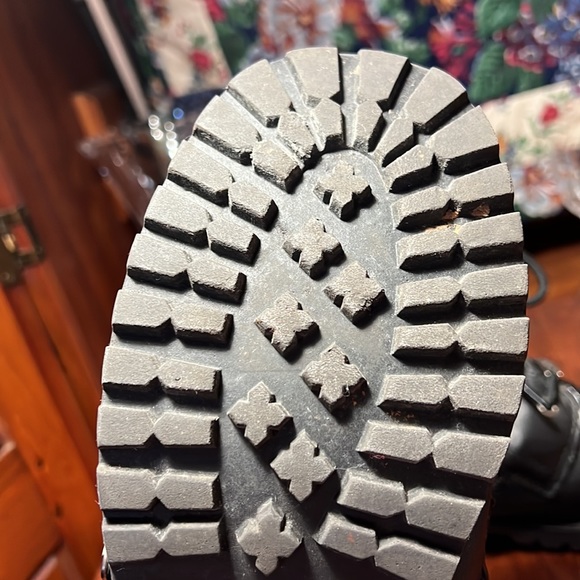 Harley-Davidson woman’s size 9 black leather boots. - Picture 11 of 12